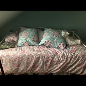 Pottery Barn bed spread